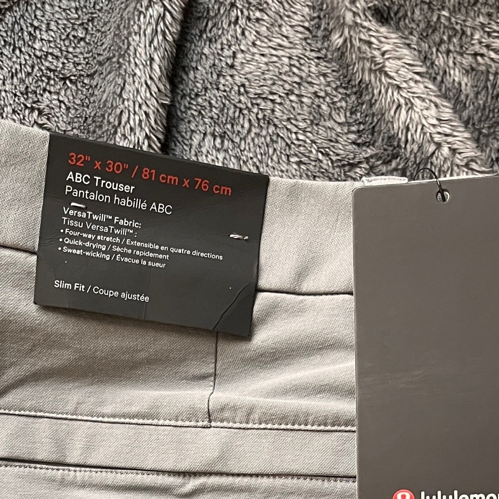 ABC Slim-Fit Trouser
30L *VersaTwill